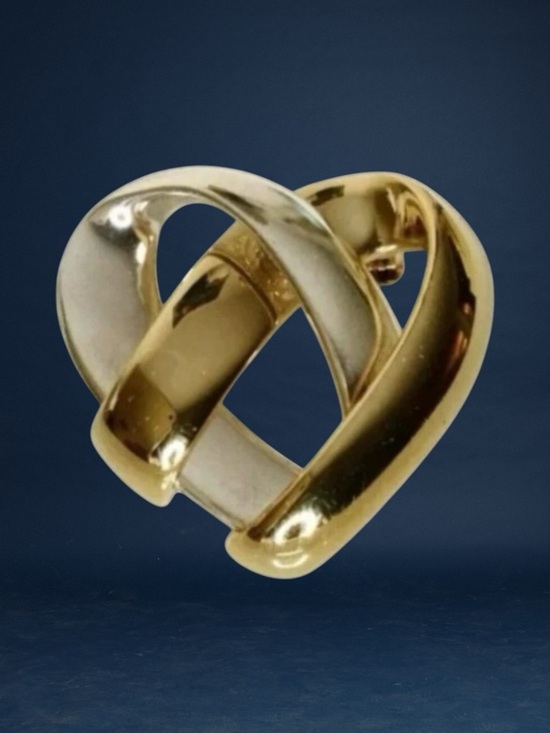 Source Unknown Jewelry - Vintage Two‑Tone Interlocking Heart Brooch – Classic Mid‑Century Style